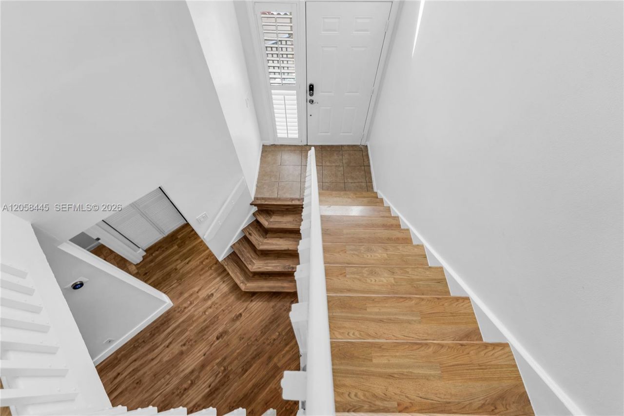 9005 W Sunrise Blvd , Unit 9005, Plantation, FL 33322 Photo