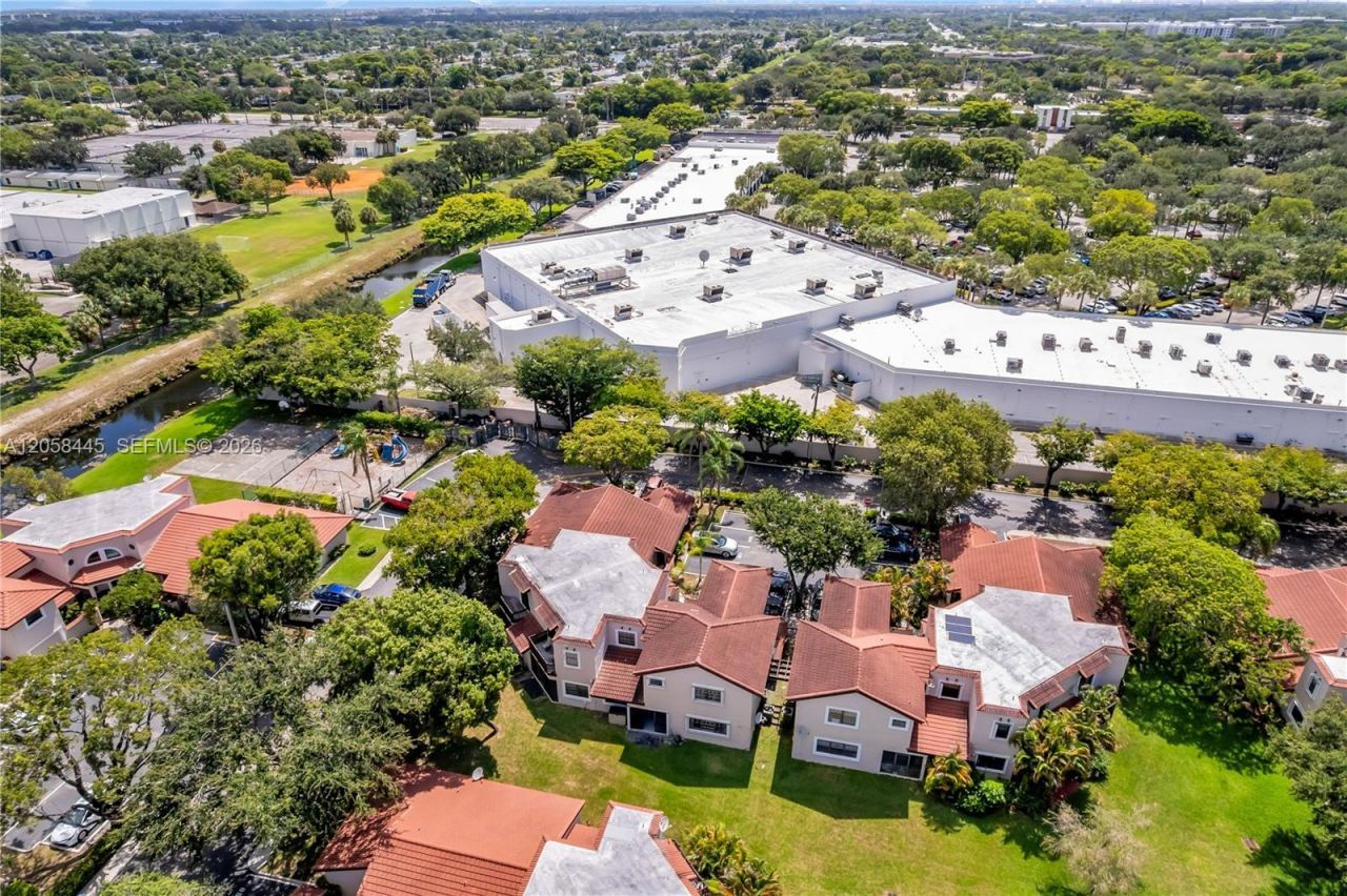 9005 W Sunrise Blvd , Unit 9005, Plantation, FL 33322 Photo