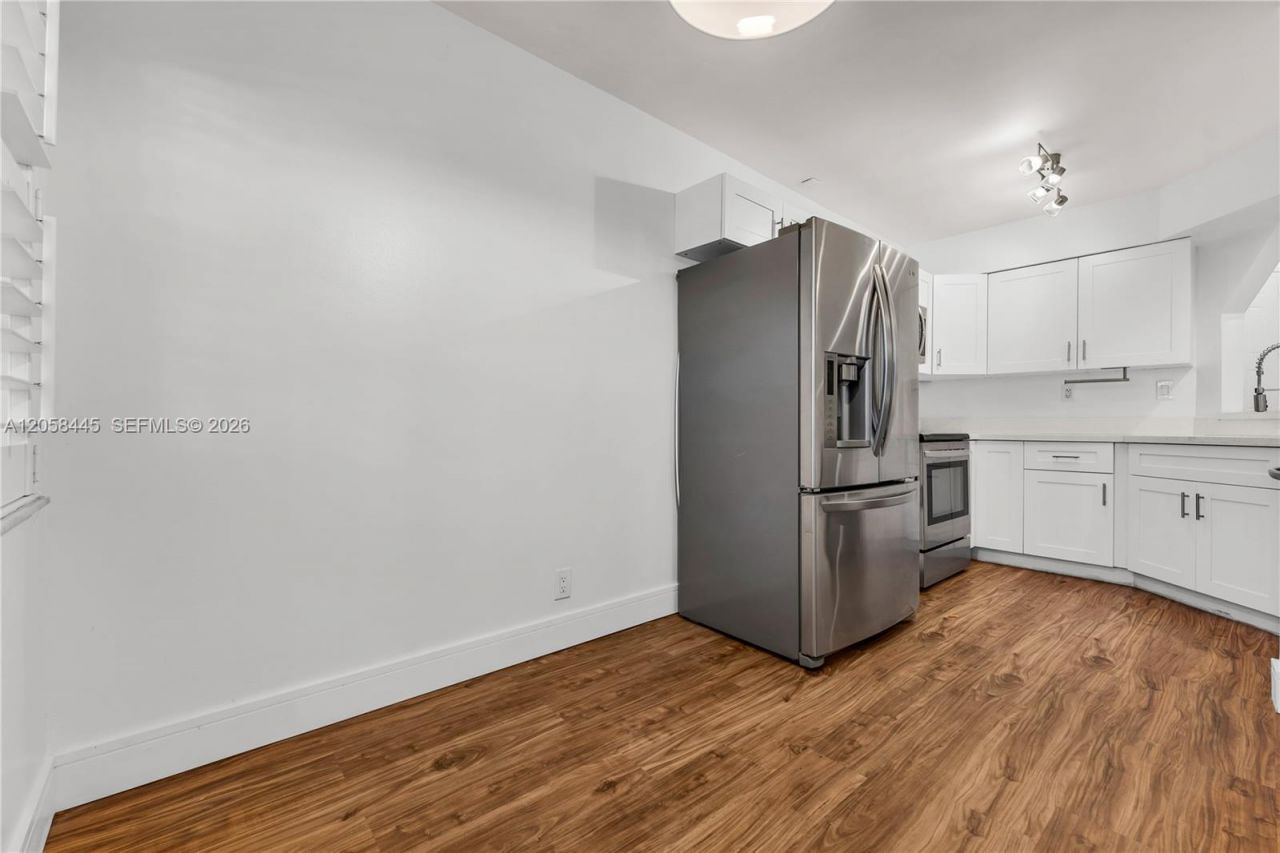 9005 W Sunrise Blvd , Unit 9005, Plantation, FL 33322 Photo