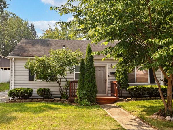 225 E Joliet Street , Schererville, IN 46375