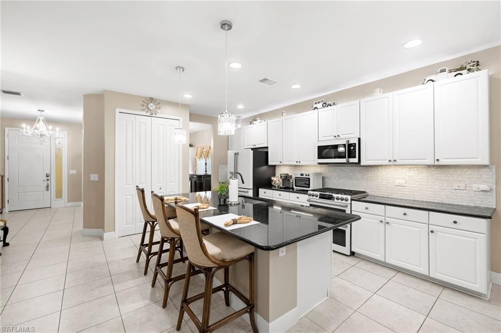 3675 Canopy Cir, Naples, FL 34120 Photo