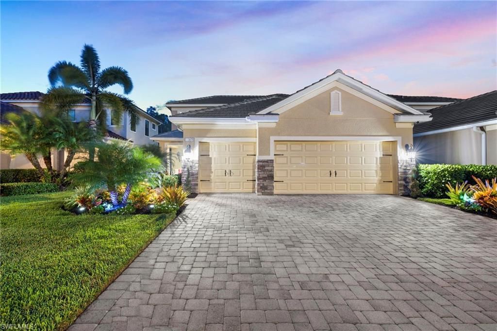 3675 Canopy Cir, Naples, FL 34120 Photo