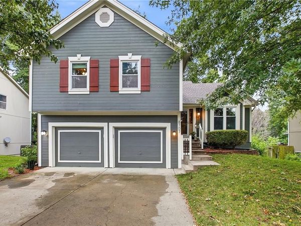 8707 N Mcdonald Avenue, Kansas City, MO 64153