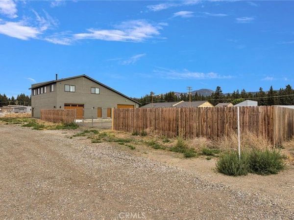 614 W Fairway , Big Bear City, CA 92314