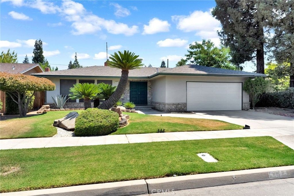 5618 N 9th Street, Fresno, CA 93710 Main Photo