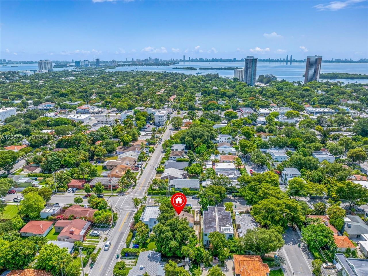 7020 NE 5th Ave , Miami, FL 33138 Photo