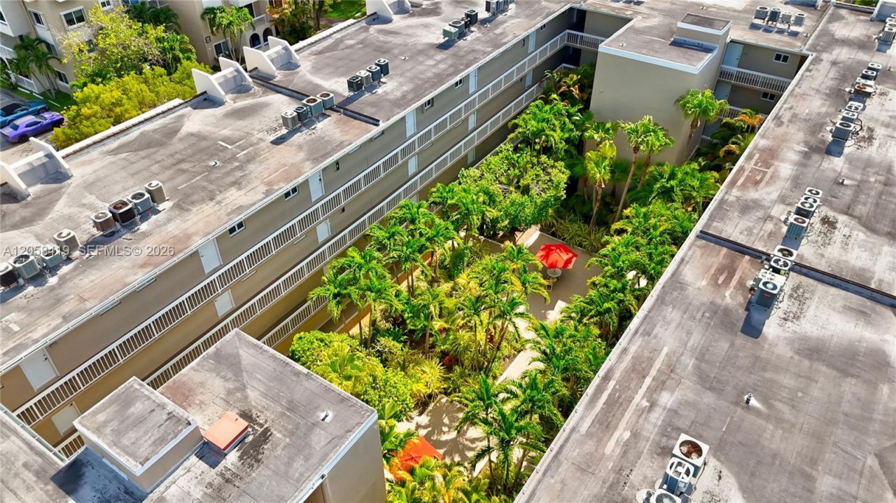 7910 Camino Real, Unit N105, Miami, FL 33143 Photo