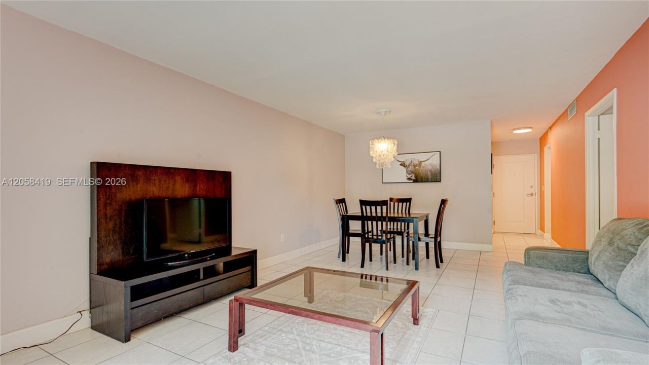 7910 Camino Real, Unit N105, Miami, FL 33143 Photo