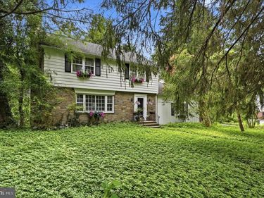 200 LADBROKE ROAD, BRYN MAWR, PA 19010