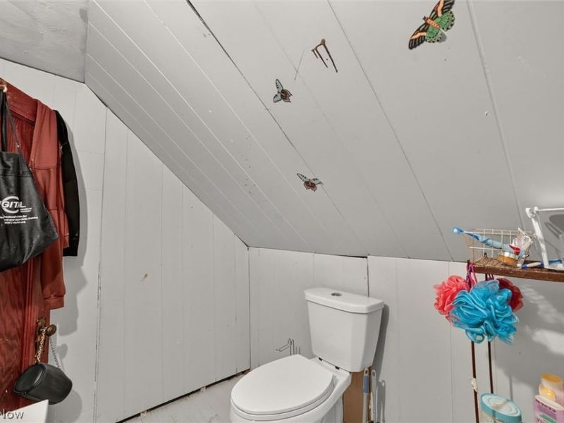 11201 Melba Avenue, Cleveland, OH 44104 Photo 33