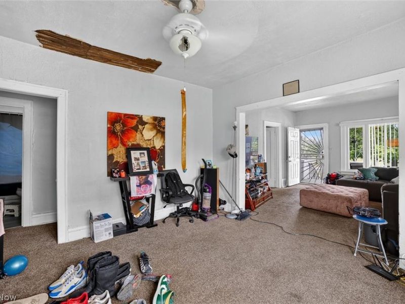 11201 Melba Avenue, Cleveland, OH 44104 Photo 8