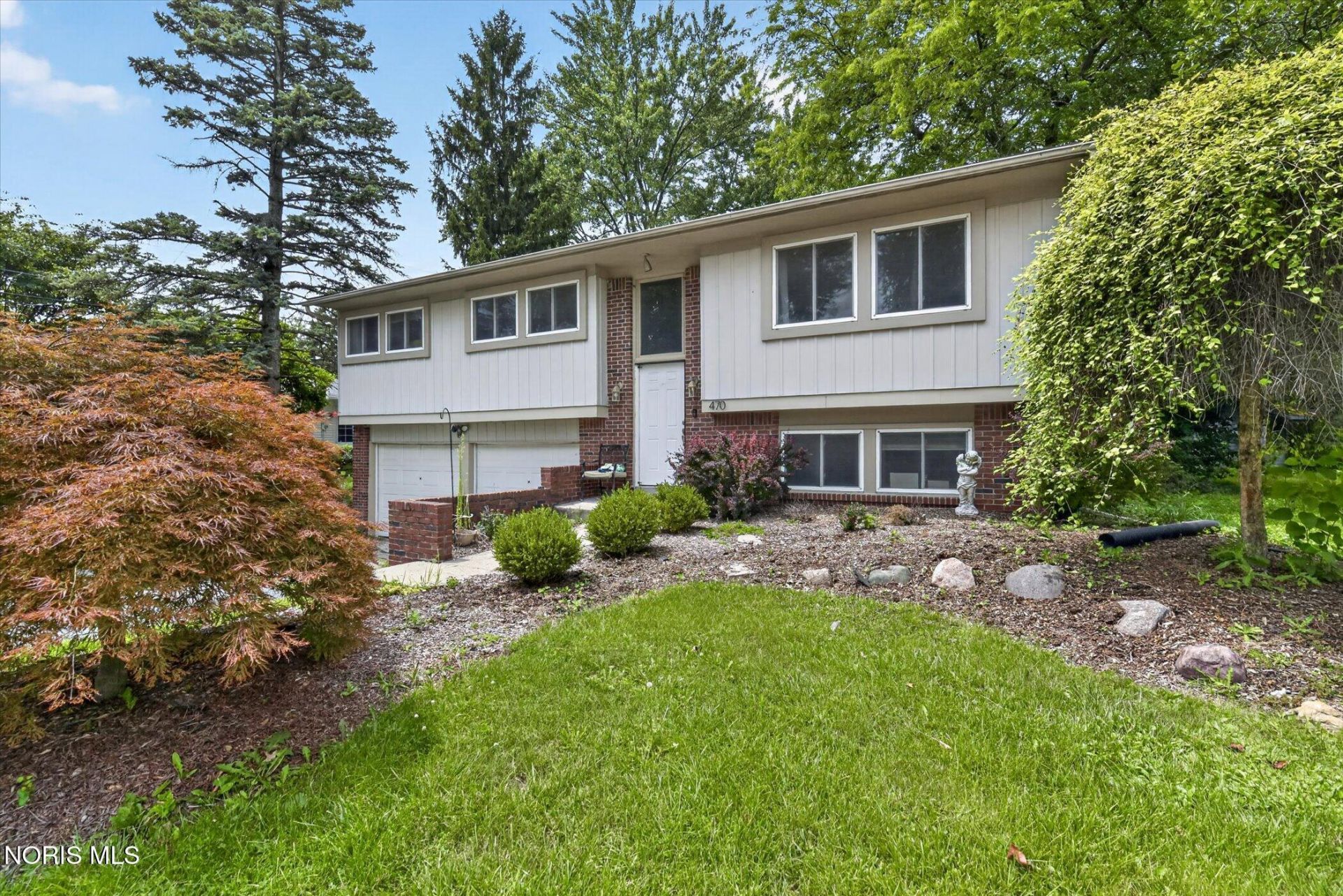 470 Edgewood Drive, Perrysburg, OH 43551 Main Photo