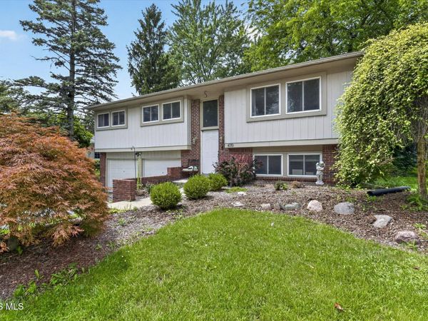 470 Edgewood Drive , Perrysburg, OH 43551