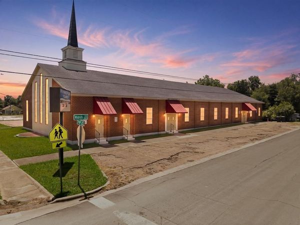 2200 Ross Avenue , Waco, TX 76706