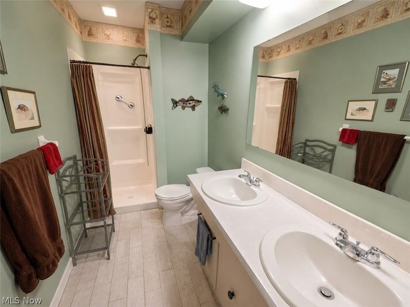 13 Meadowlawn Drive, Unit 4, Mentor, OH 44060 Photo 17