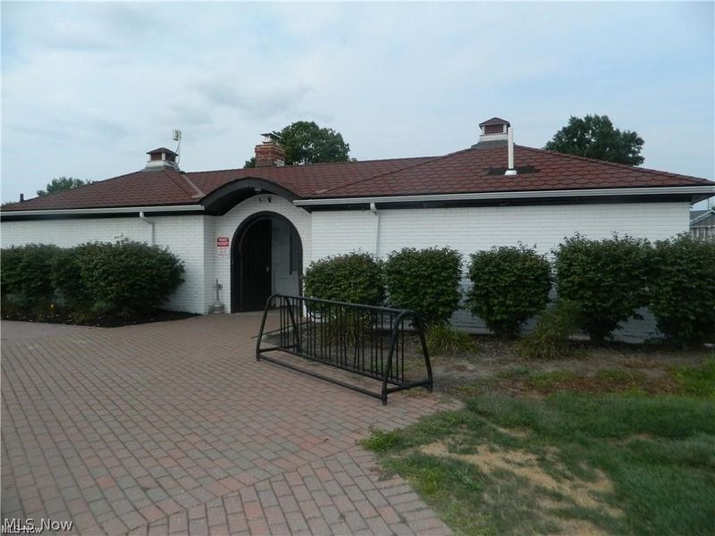 13 Meadowlawn Drive, Unit 4, Mentor, OH 44060 Photo 24