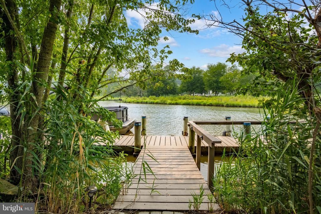 12101 SALT POINT ROAD , BISHOPVILLE, MD 21813