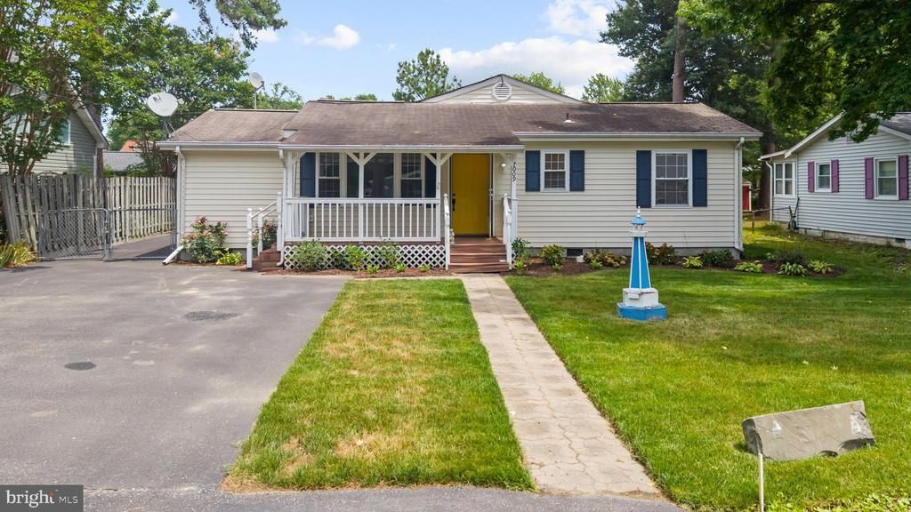 7009 DOVER AVENUE , NORTH BEACH, MD 20714