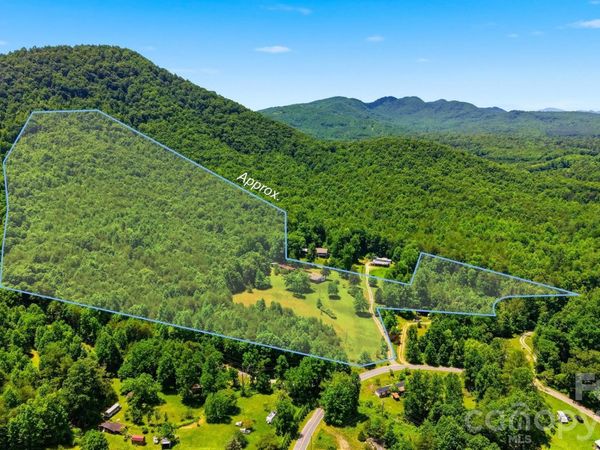 95 FieldStream Drive , Marion, NC 28752