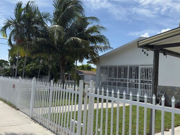 Hialeah, FL 33010