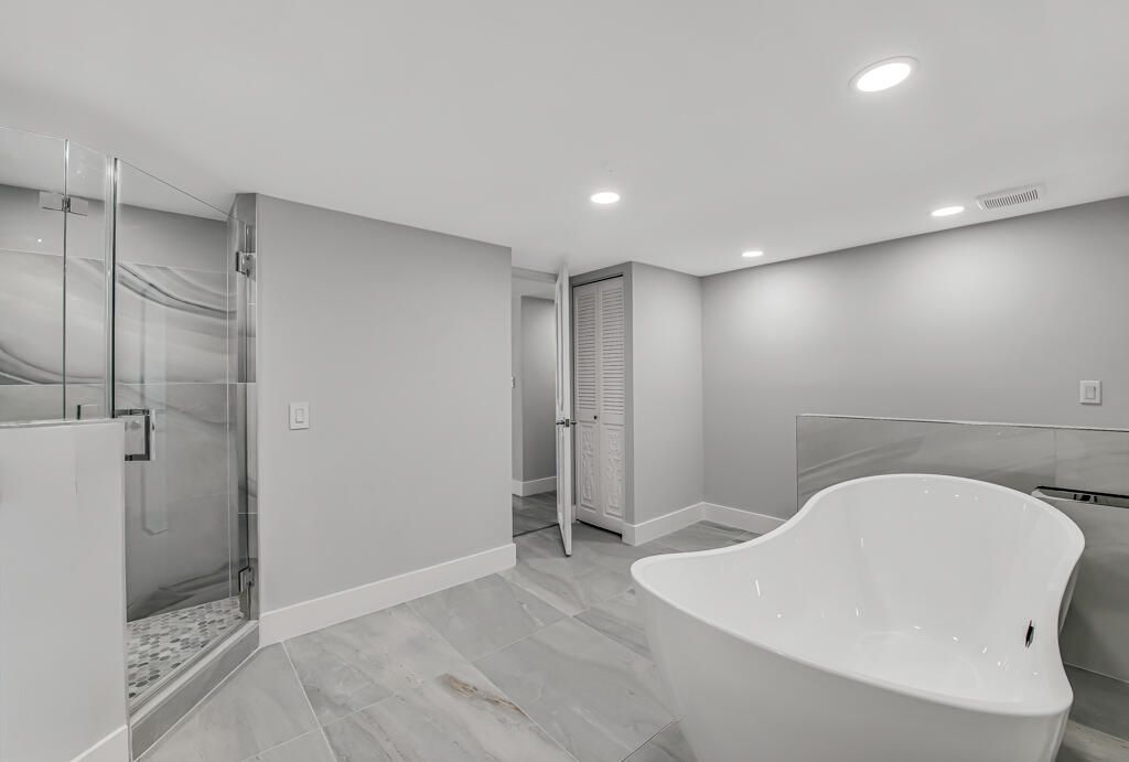 2751 S Ocean Drive, Unit 1008, Hollywood, FL 33019 Photo