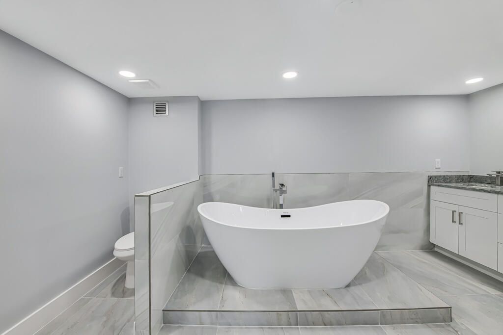 2751 S Ocean Drive, Unit 1008, Hollywood, FL 33019 Photo