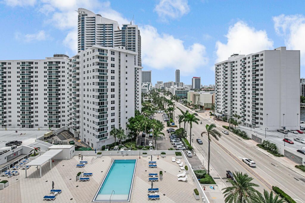 2751 S Ocean Drive, Unit 1008, Hollywood, FL 33019 Photo