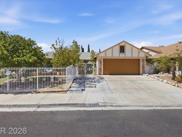 6305 Arcadia Avenue, Las Vegas, NV 89118