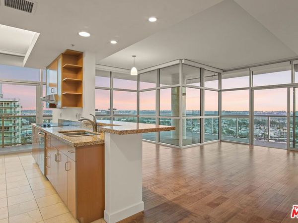 13700 Marina Pointe Drive, Unit 1801, Marina Del Rey, CA 90292