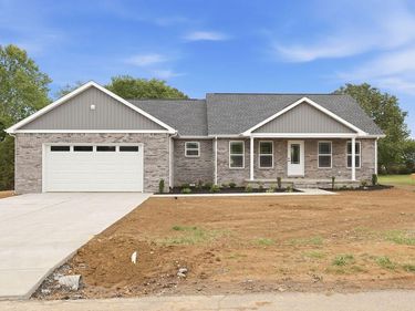 8 Logan Trail, Murray, KY 42071