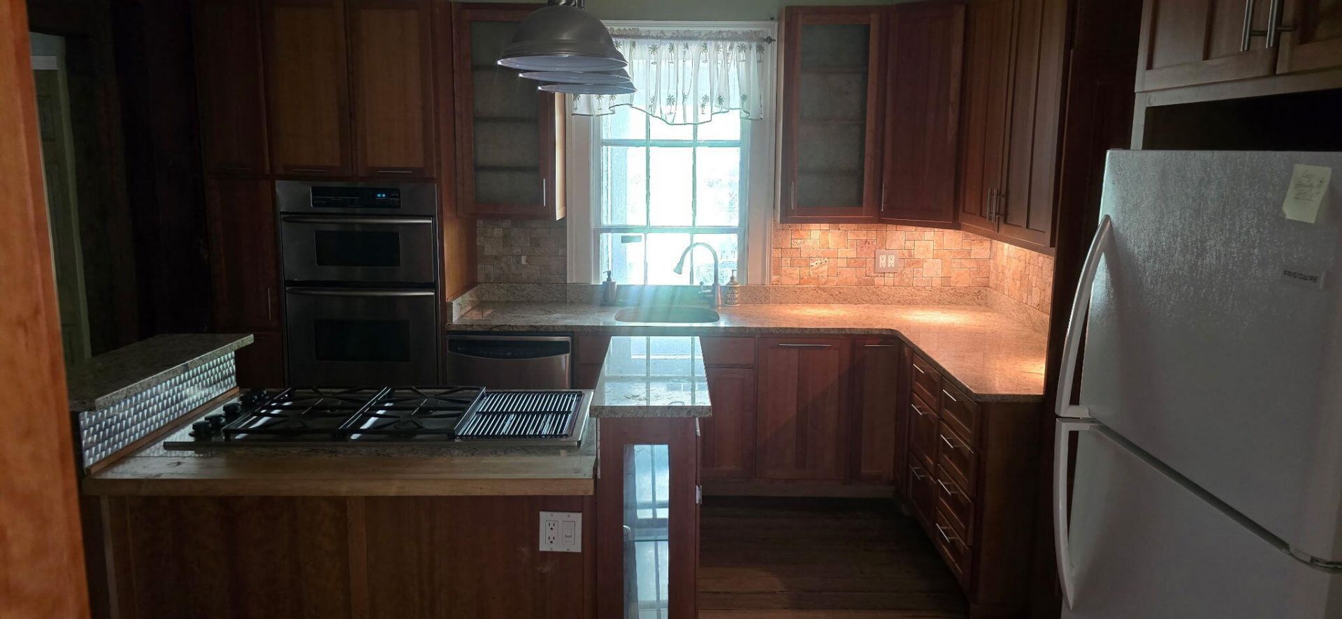 974 Spruce Street Photo 13