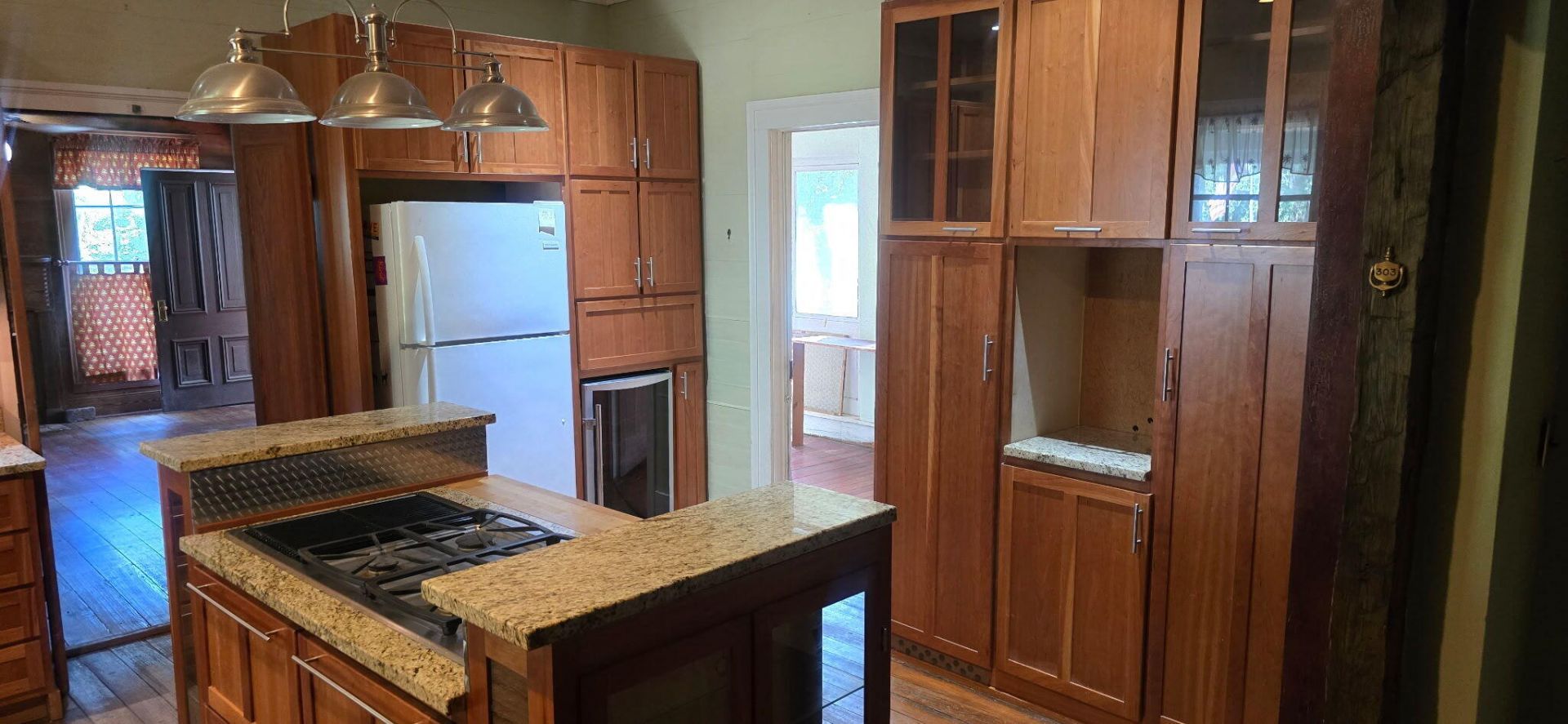 974 Spruce Street Photo 21