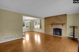 820 Ontario Drive  photo 4