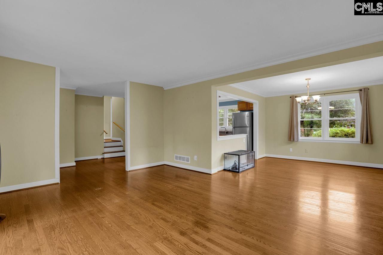 820 Ontario Drive  Photo 7