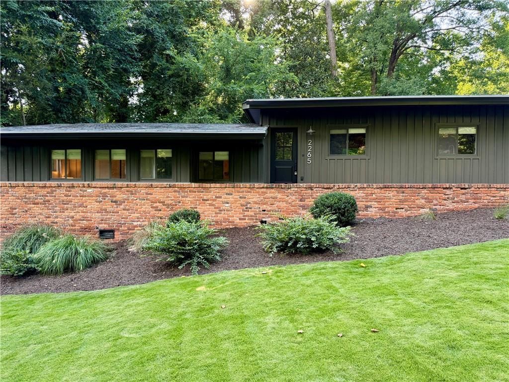 2265 Tanglewood Circle Ne, Atlanta, GA 30345 Main Photo