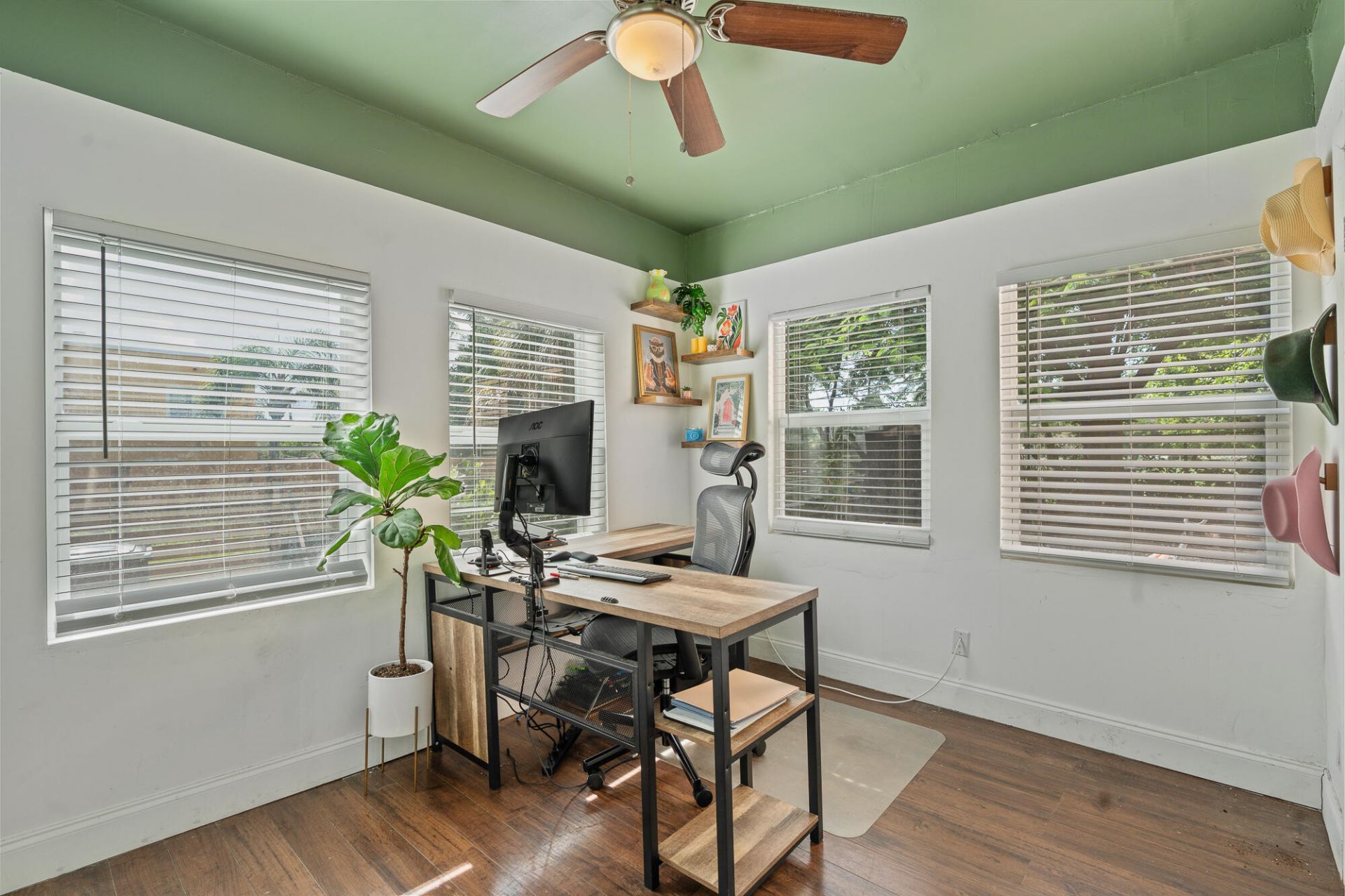 820 29th Street, West Palm Beach, FL 33407 Photo