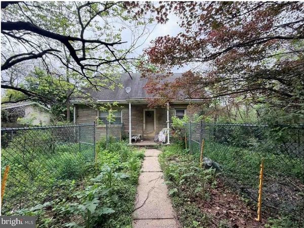 1021 POSSUM LANE, LEESPORT, PA 19533