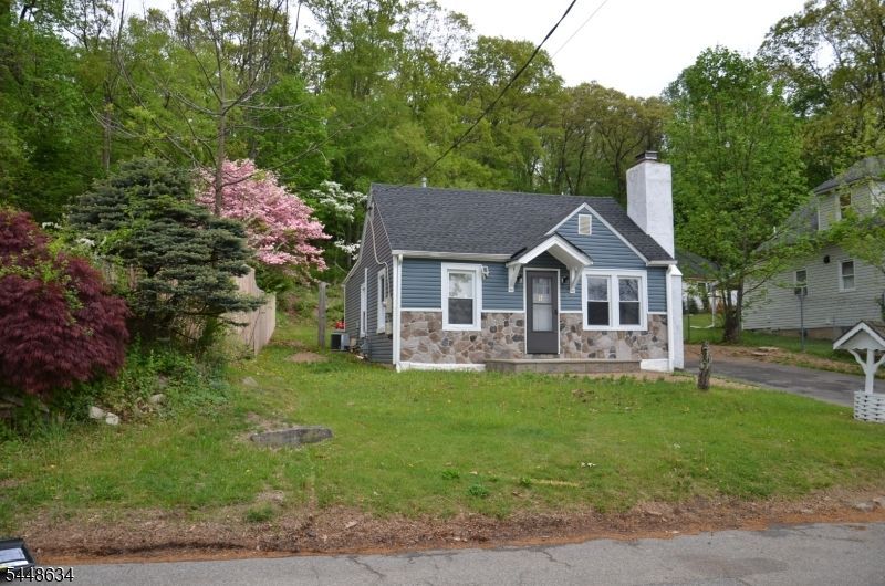 5 Fairview Ave, Mine Hill, NJ 07803 Main Photo