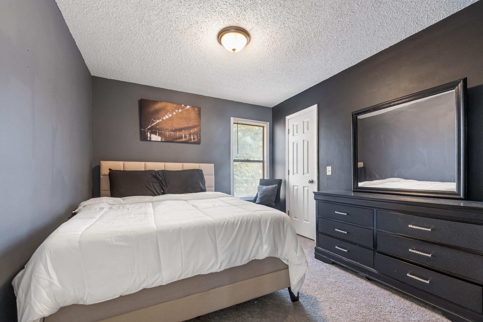 37 Canterbury Court Photo 7