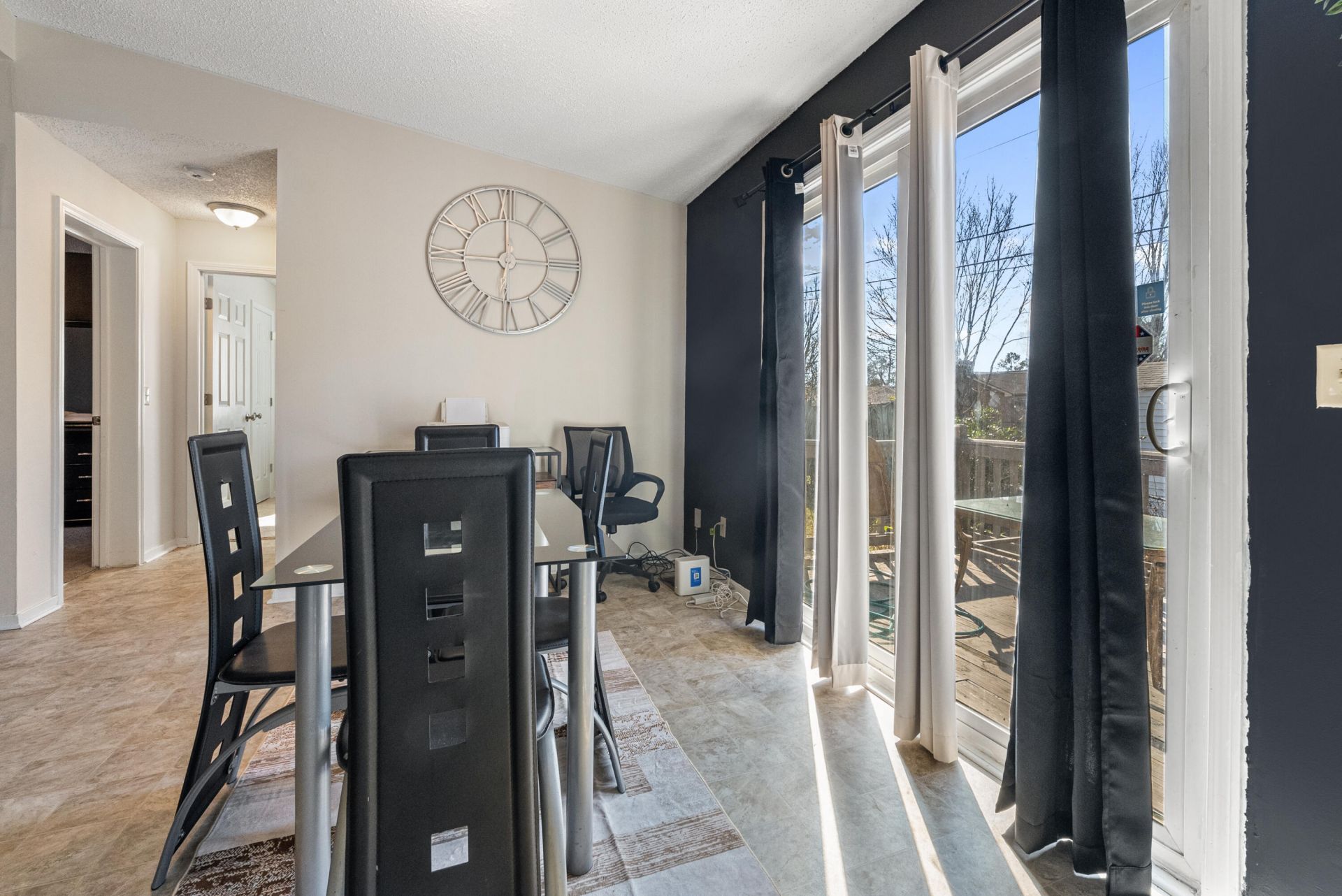 37 Canterbury Court Photo 9