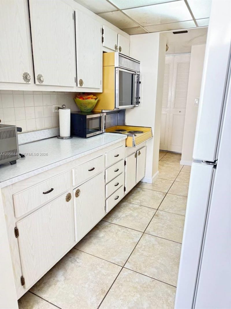 250 174th St, Unit 1607, Sunny Isles Beach, FL 33160 Photo