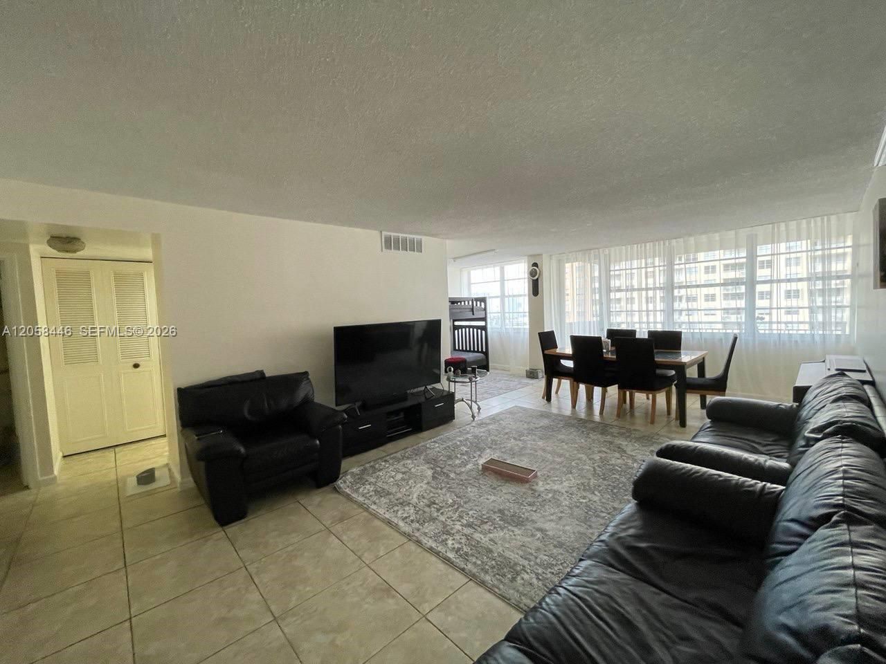 250 174th St, Unit 1607, Sunny Isles Beach, FL 33160 Photo