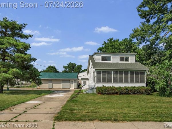 19615 Eastwood Drive , Allen Park, MI 48225