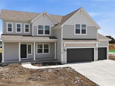 350 SW Amara Drive, Blue Springs, MO 64064