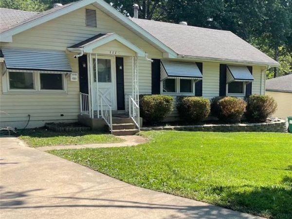 1115 Darr Drive, St Louis, MO 63137