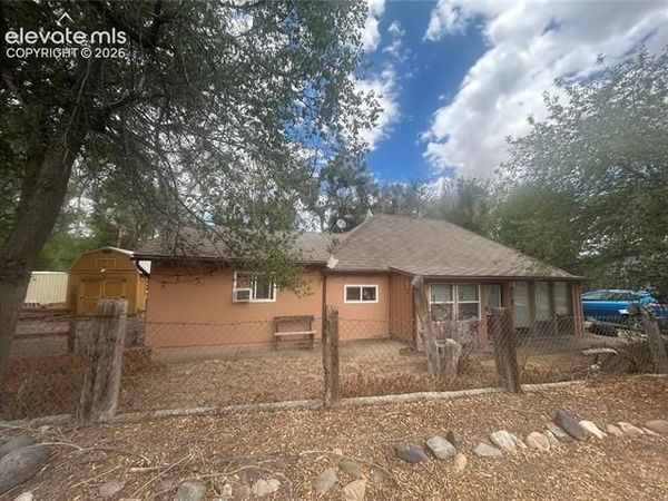 708 W 10th Street, Walsenburg, CO 81089