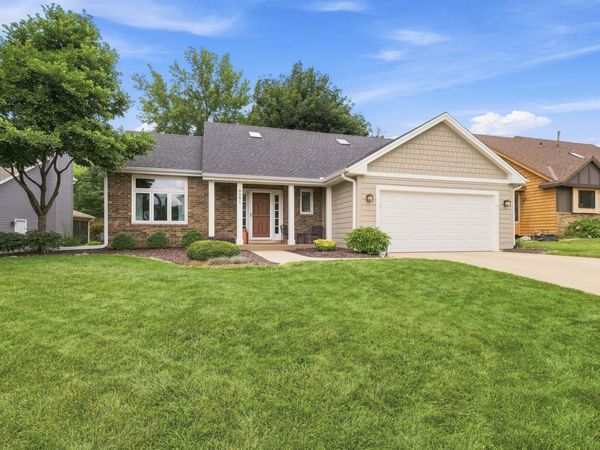 8081 Hidden Circle, Chanhassen, MN 55317