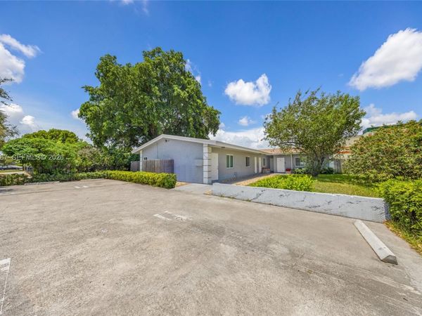 1109 NW 6th Ave , Pompano Beach, FL 33060