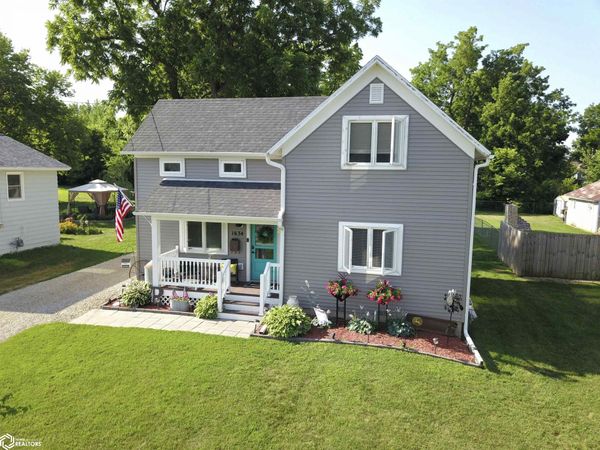 1634 5th Avenue, Grinnell, IA 50112