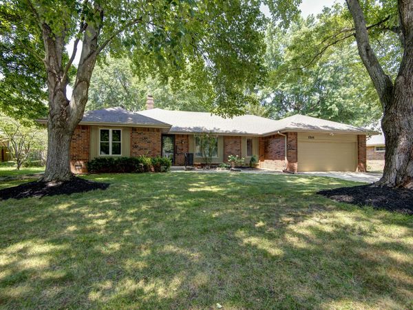 1705 E Vincent Drive , Springfield, MO 65804